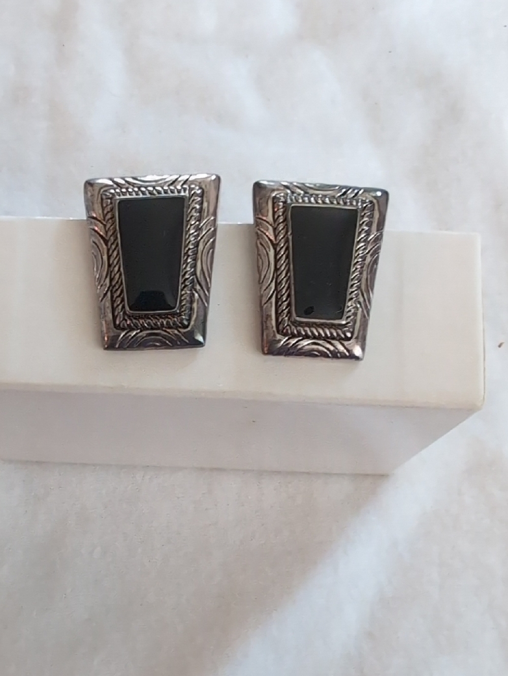 Vintage Silver-Tone Black Rectangular Shaped Clip Inlay  Earrings
